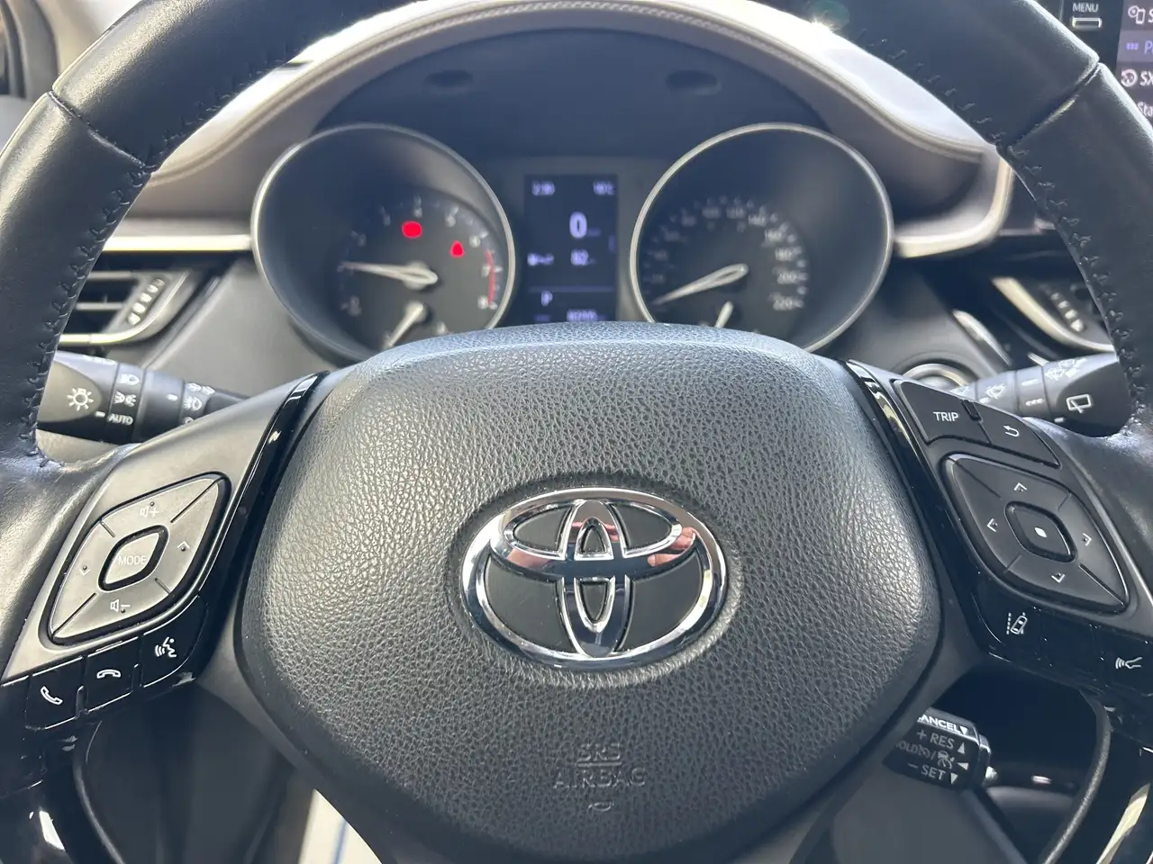 Toyota C-HR снимка Toyota C-HR