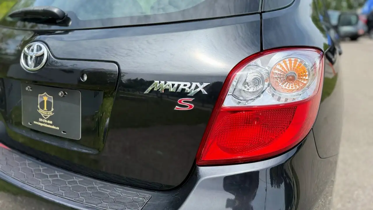 Toyota Matrix снимка Toyota Matrix