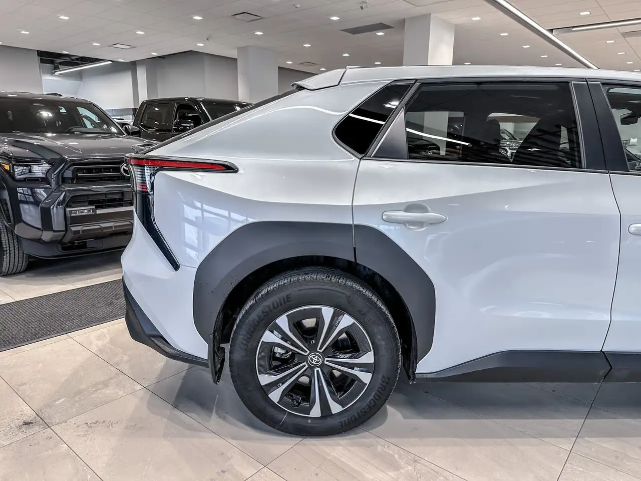Toyota bZ4X снимка Toyota bZ4X