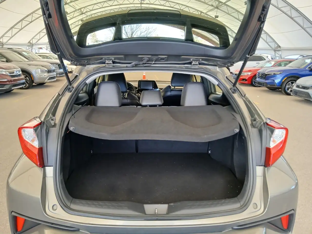 Toyota C-HR снимка Toyota C-HR