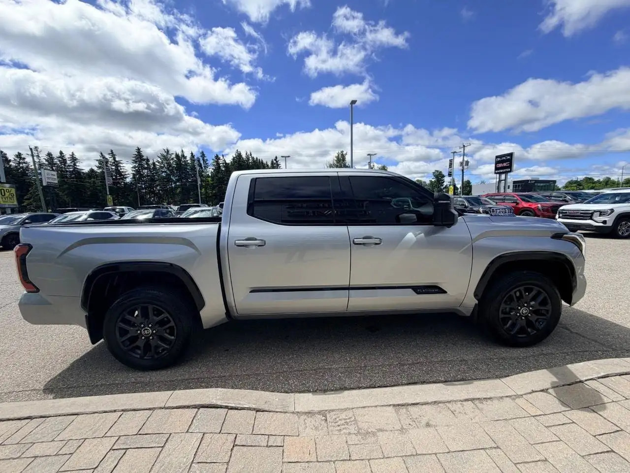 Toyota Tundra photo Toyota Tundra