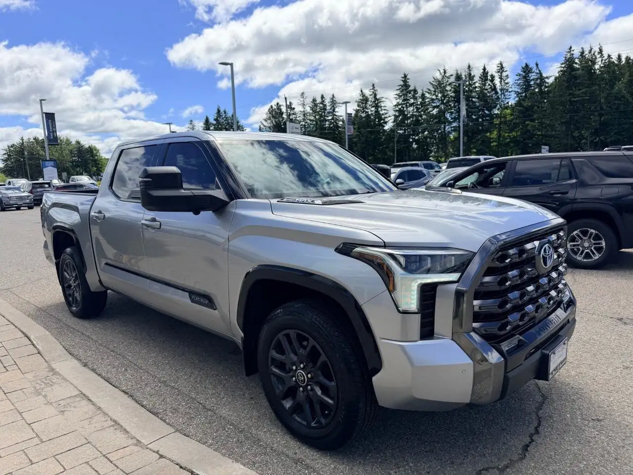 Toyota Tundra photo Toyota Tundra