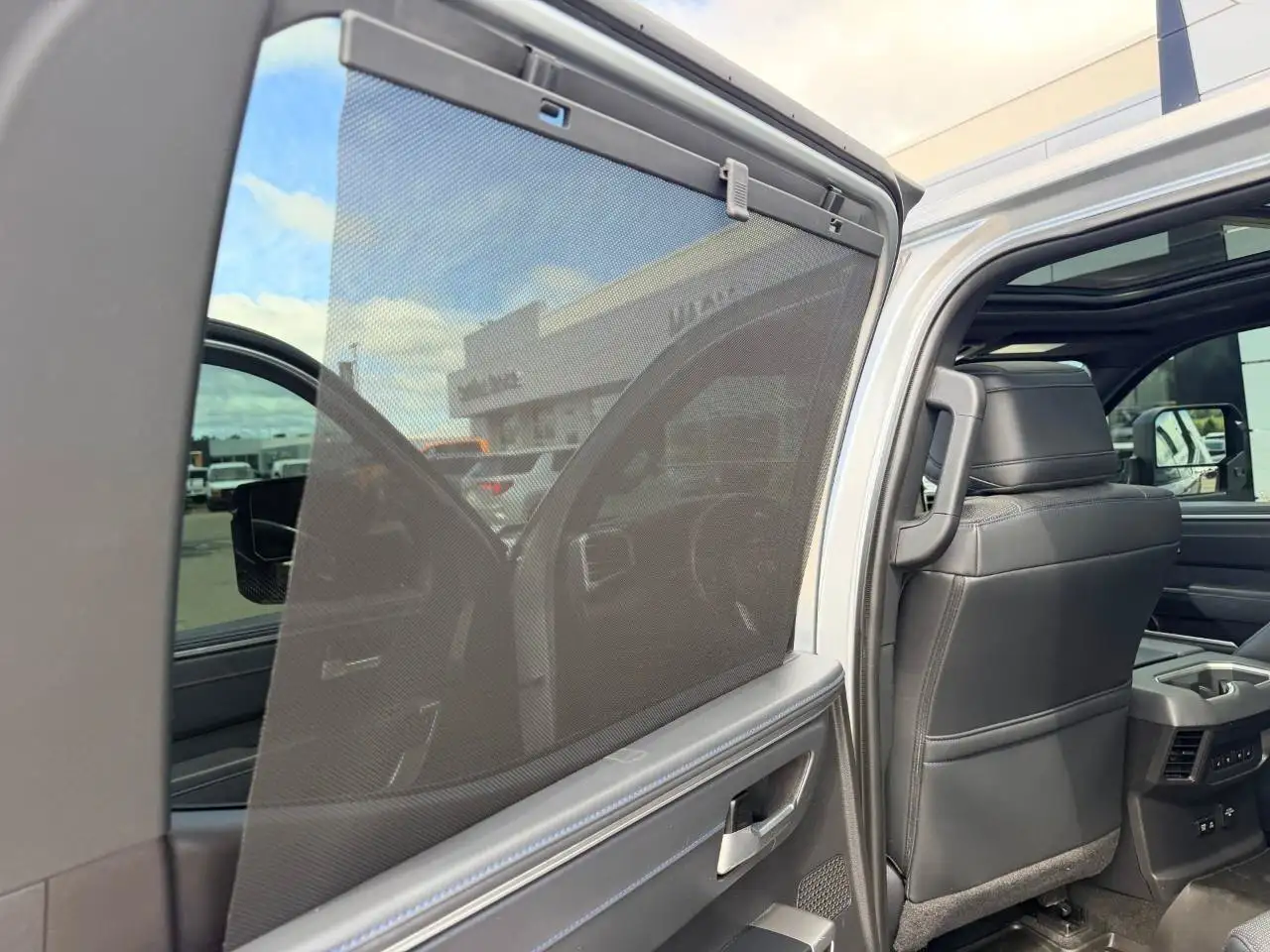 Toyota Tundra photo Toyota Tundra