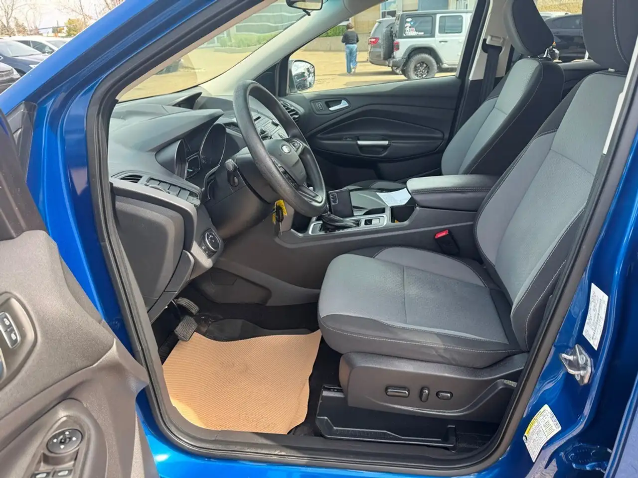 Ford Escape photo Ford Escape