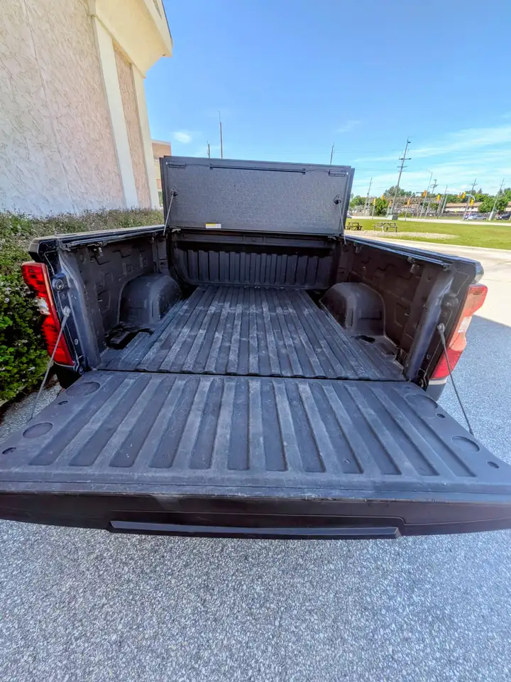 Chevrolet Silverado 1500 снимка Chevrolet Silverado 1500