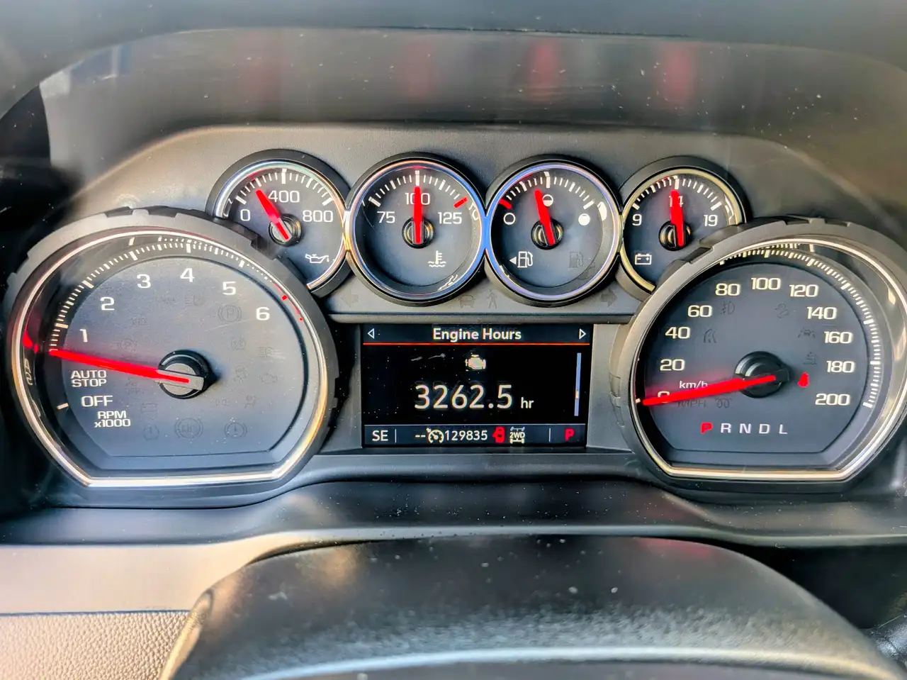 Chevrolet Silverado 1500 снимка Chevrolet Silverado 1500