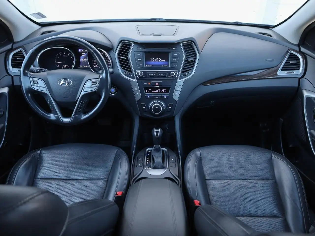 Hyundai SANTA FE снимка Hyundai SANTA FE
