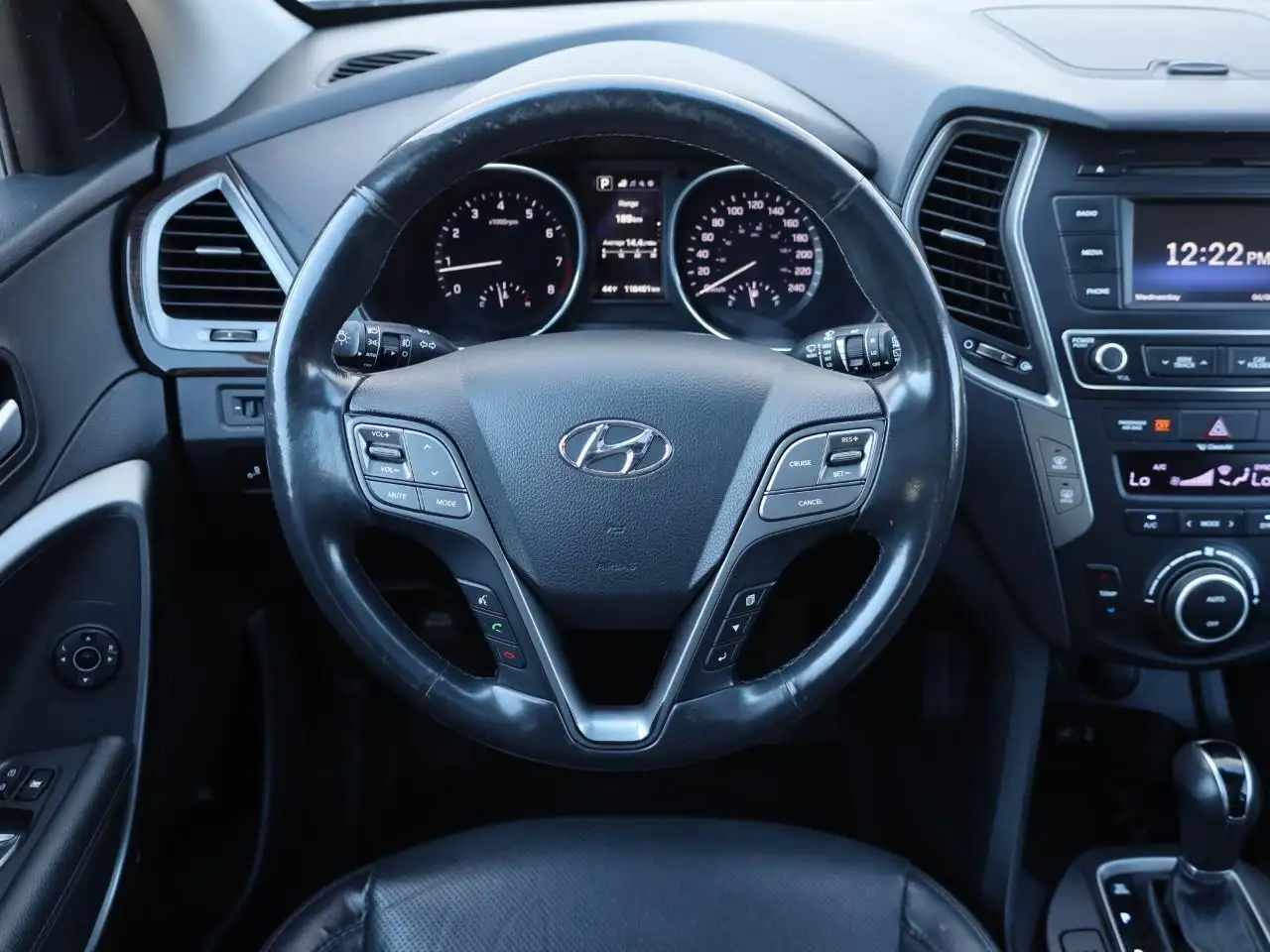 Hyundai SANTA FE снимка Hyundai SANTA FE