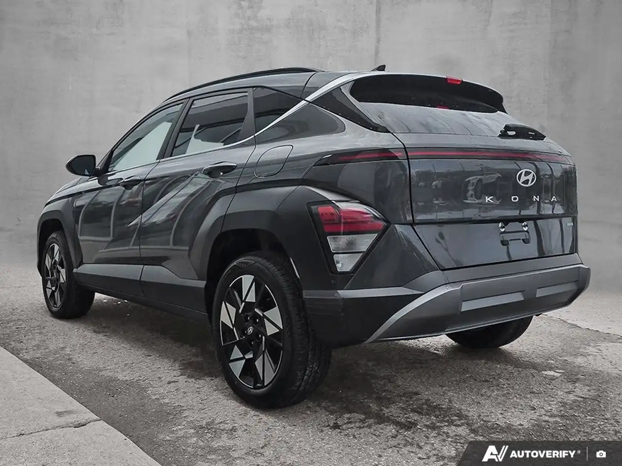 Hyundai KONA снимка Hyundai KONA