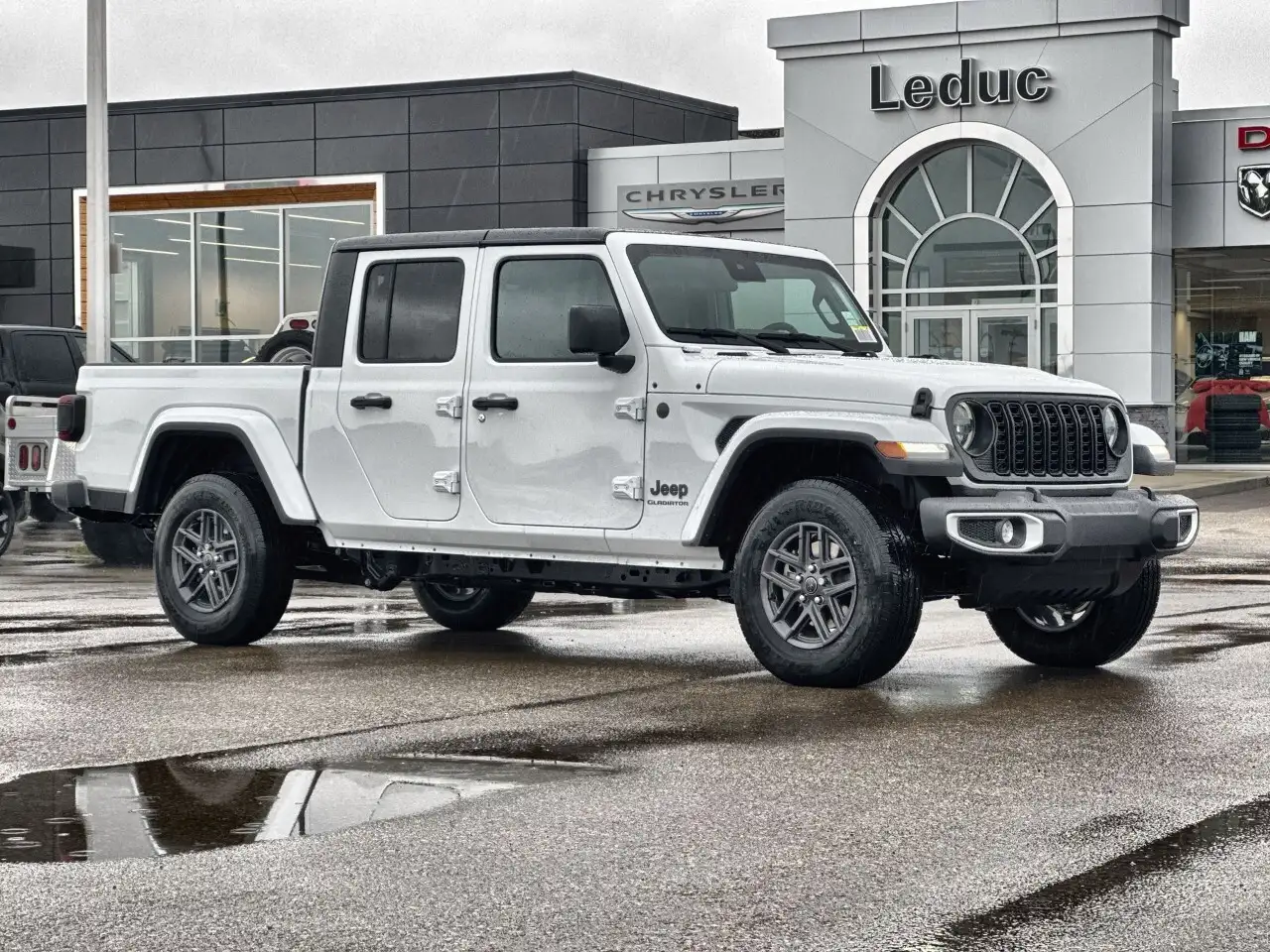 2025 Jeep Gladiator