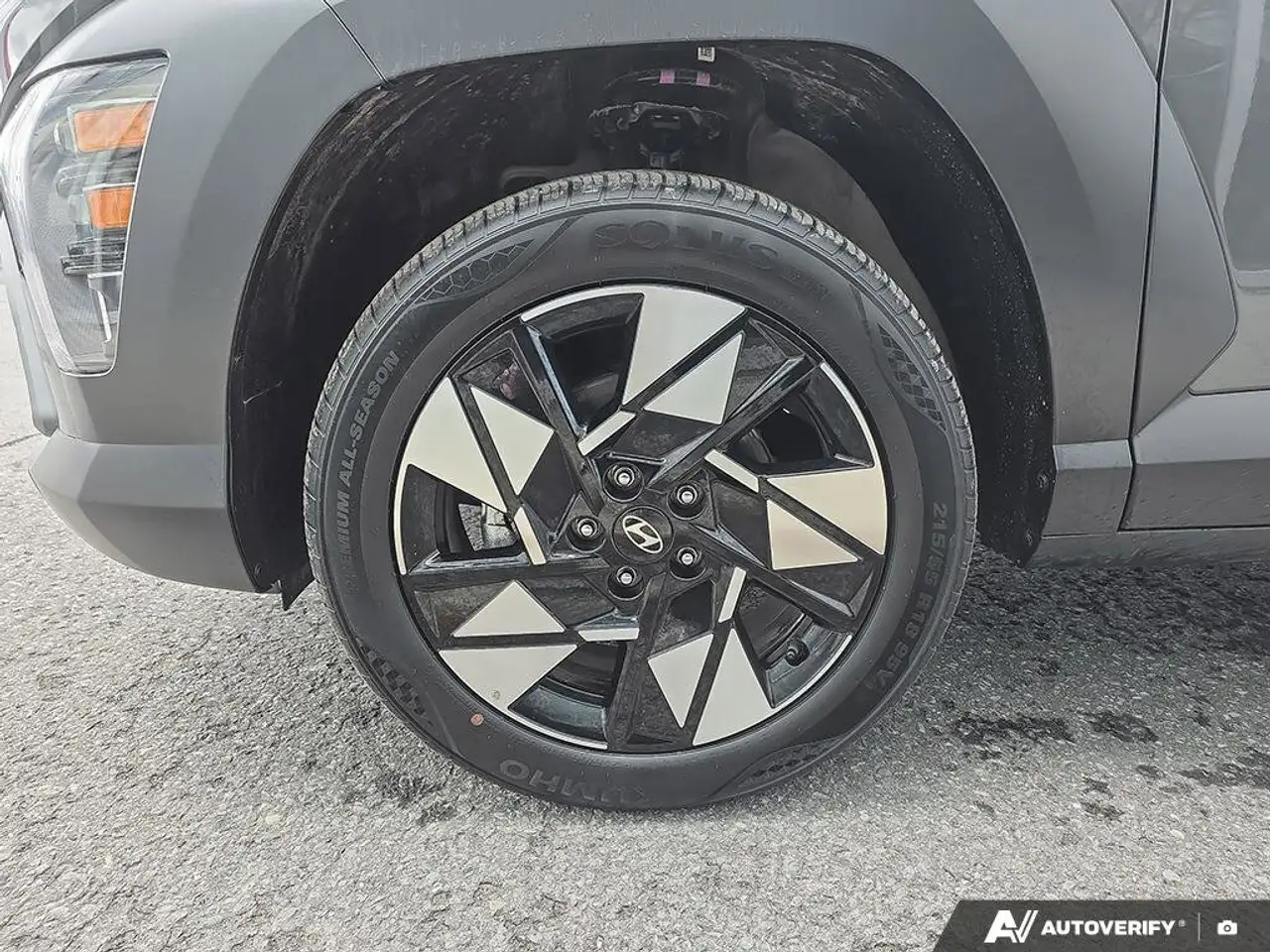 Hyundai KONA снимка Hyundai KONA