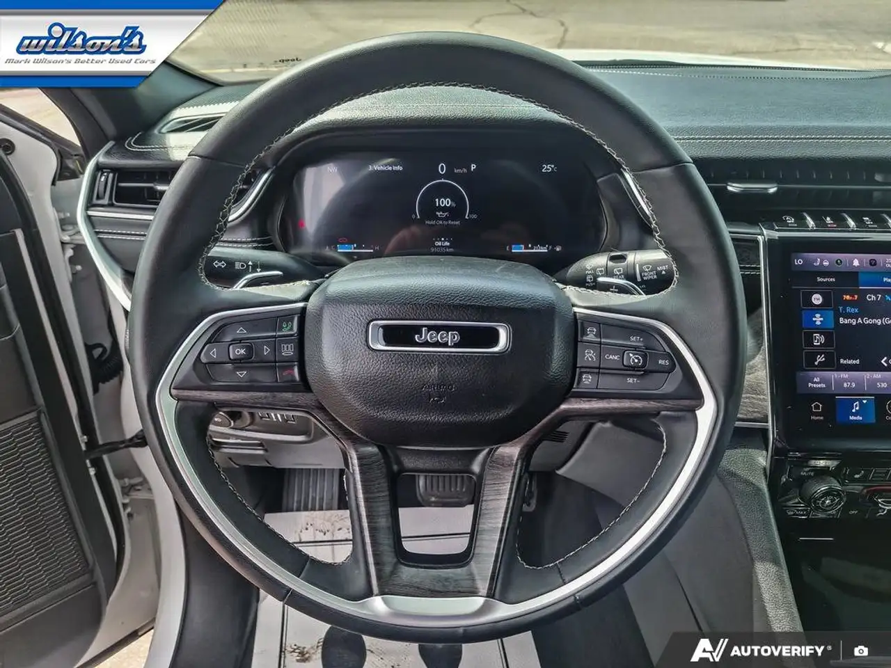 Jeep Grand Cherokee снимка Jeep Grand Cherokee