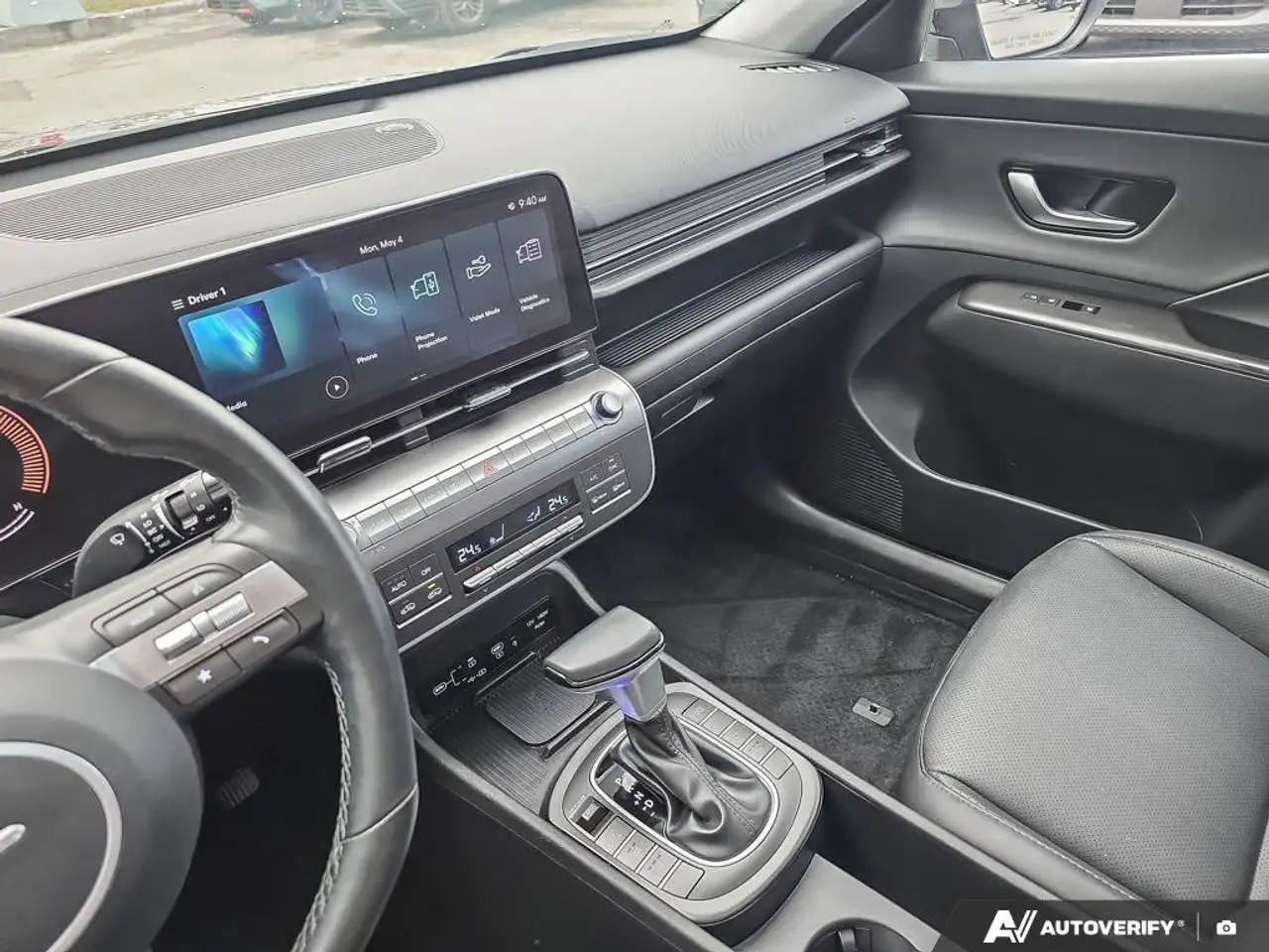 Hyundai KONA снимка Hyundai KONA