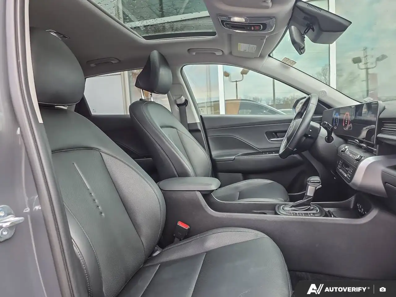 Hyundai KONA снимка Hyundai KONA