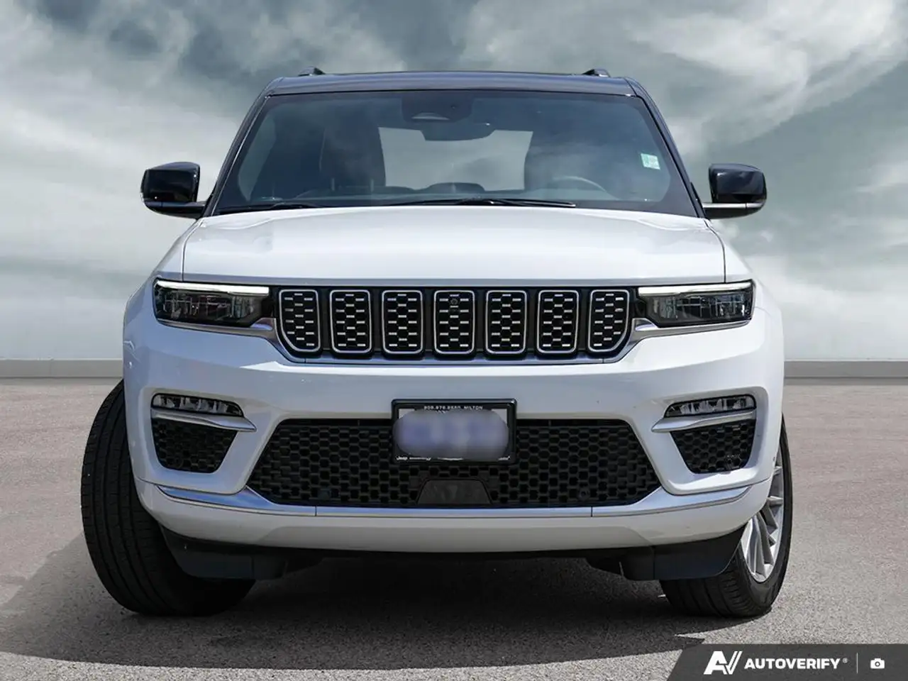 Jeep Grand Cherokee снимка Jeep Grand Cherokee