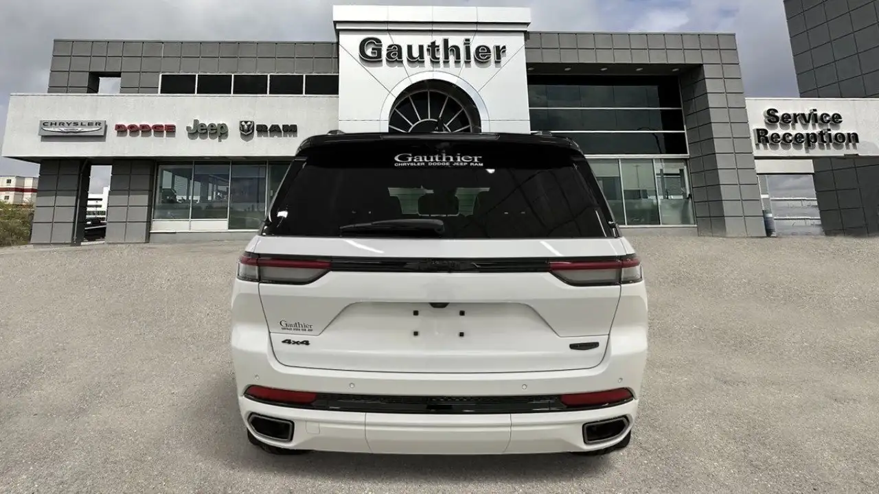 Jeep Grand Cherokee снимка Jeep Grand Cherokee