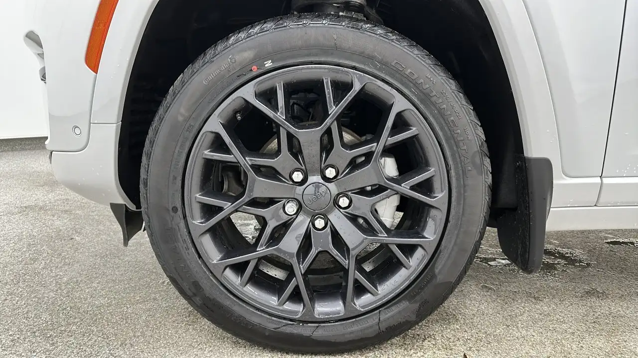 Jeep Grand Cherokee снимка Jeep Grand Cherokee
