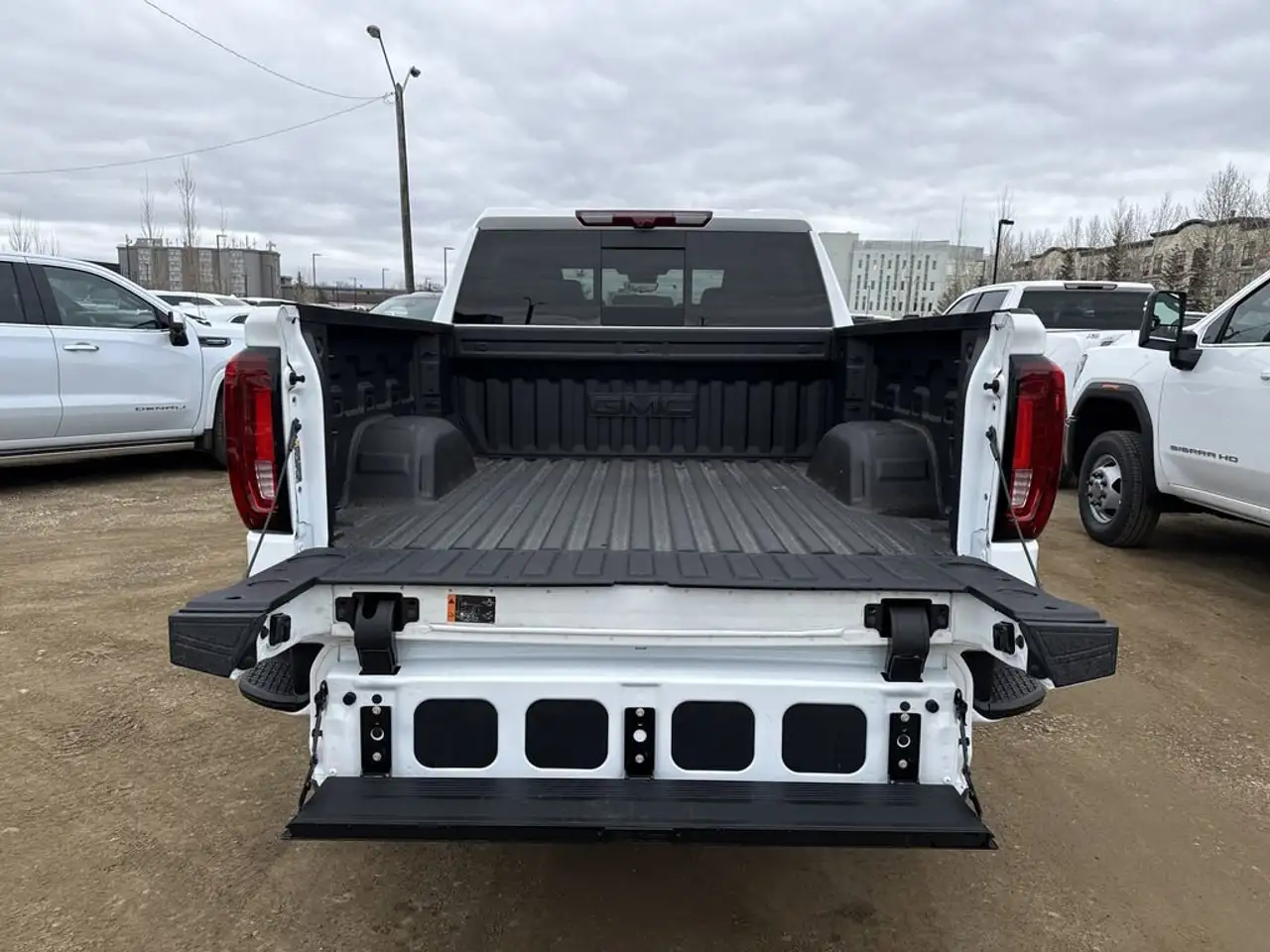 GMC Sierra 1500 снимка GMC Sierra 1500