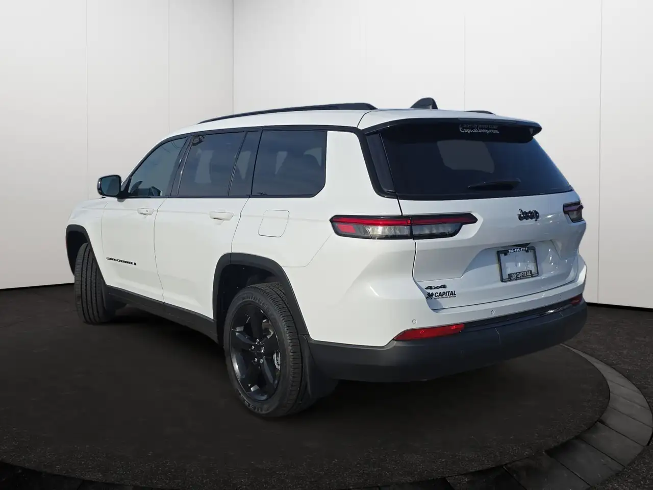 Jeep Grand Cherokee снимка Jeep Grand Cherokee