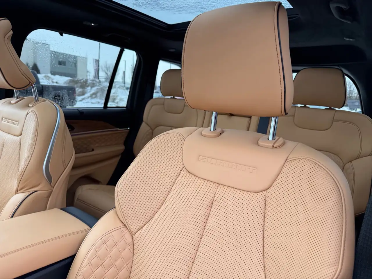 Jeep Grand Cherokee снимка Jeep Grand Cherokee