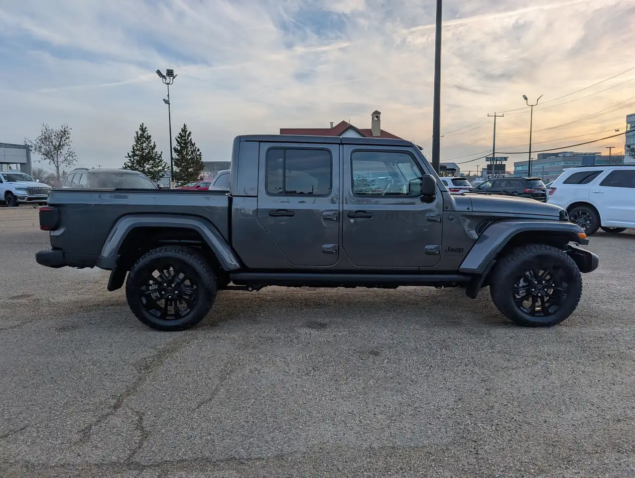 Jeep Gladiator снимка Jeep Gladiator