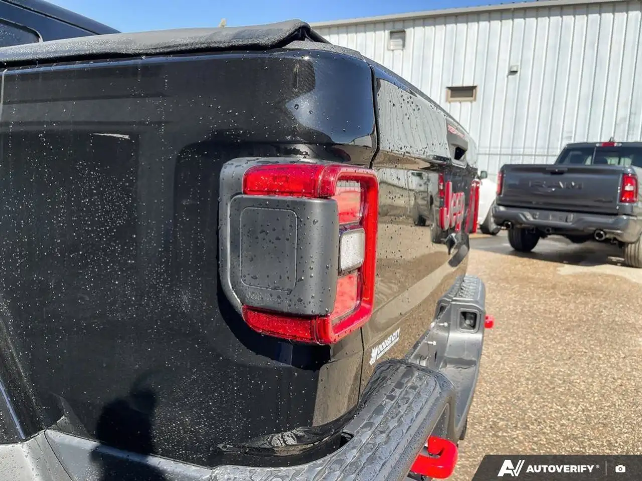 Jeep Gladiator photo Jeep Gladiator