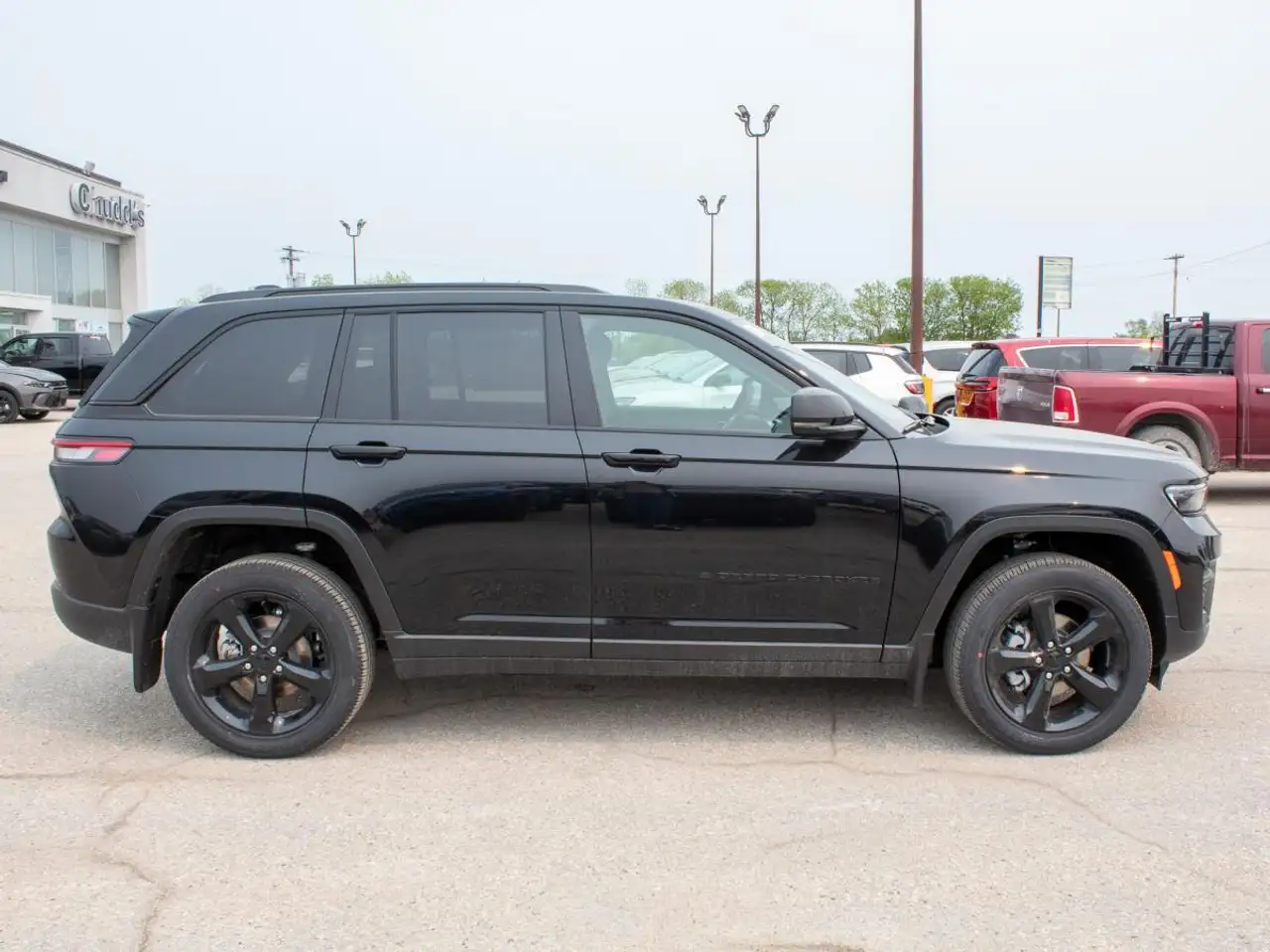 Jeep Grand Cherokee снимка Jeep Grand Cherokee