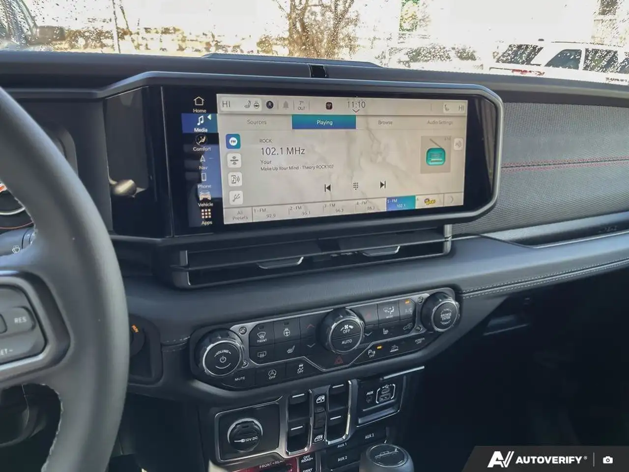 Jeep Gladiator photo Jeep Gladiator
