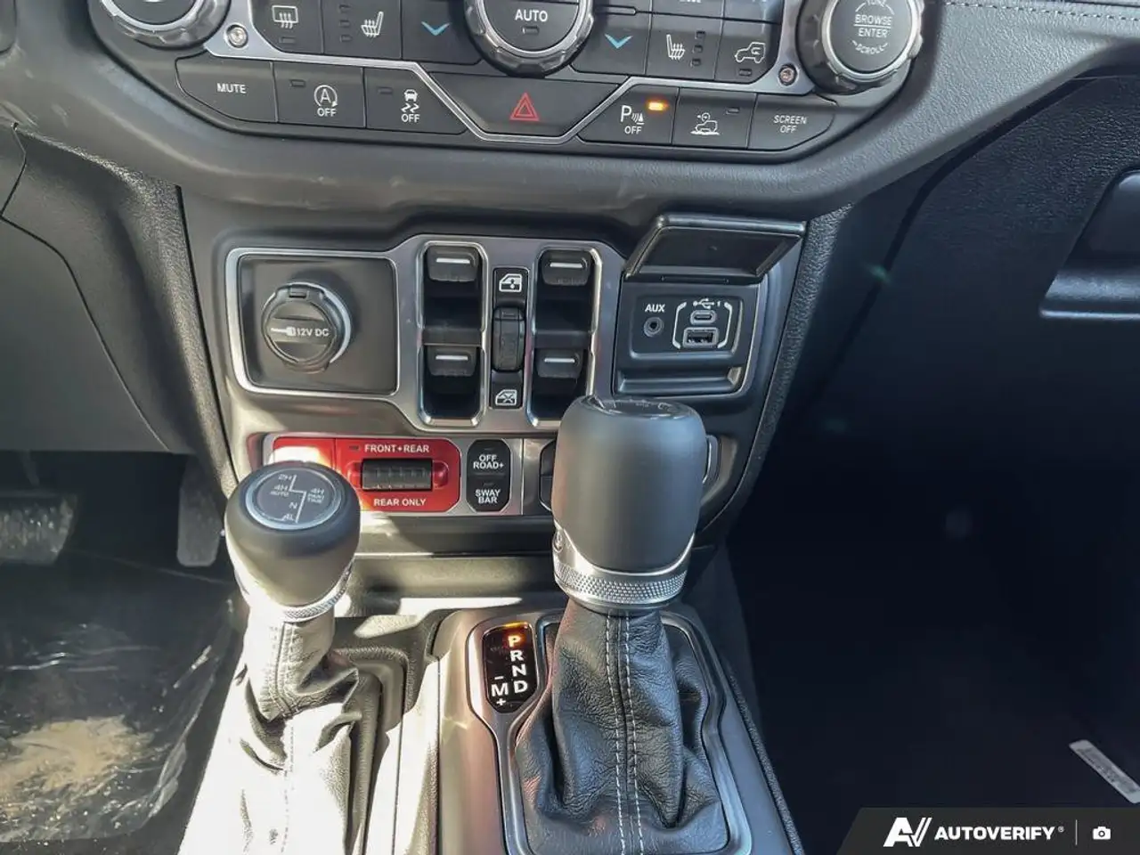 Jeep Gladiator photo Jeep Gladiator