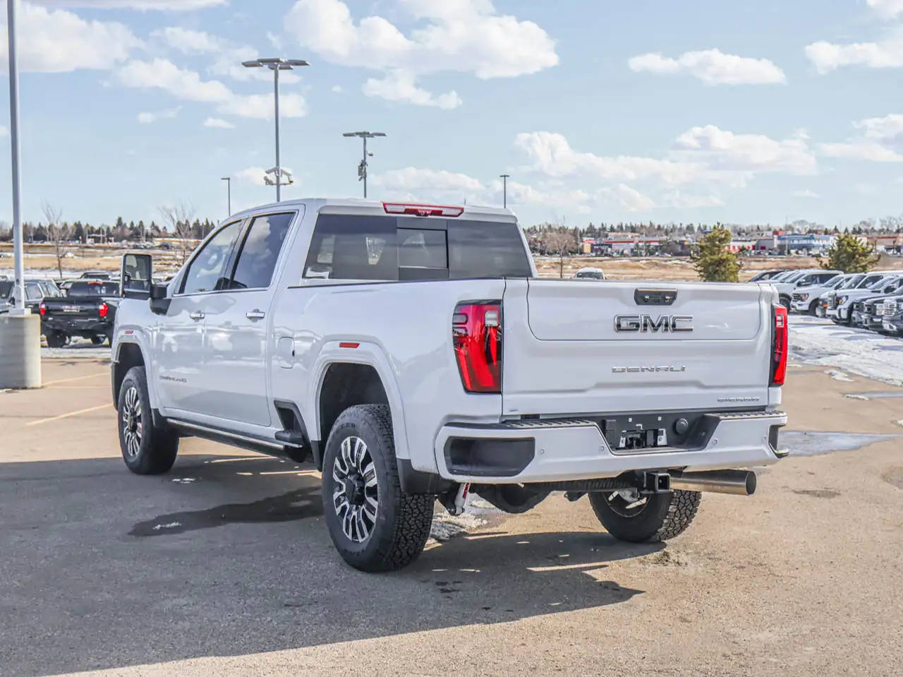 GMC Sierra 2500HD снимка GMC Sierra 2500HD