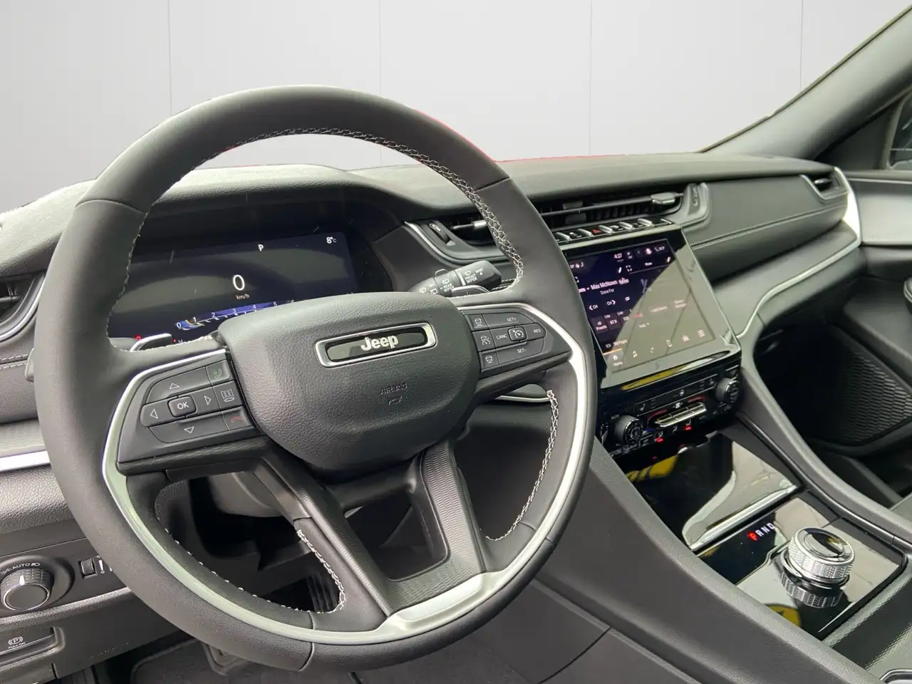 Jeep Grand Cherokee снимка Jeep Grand Cherokee