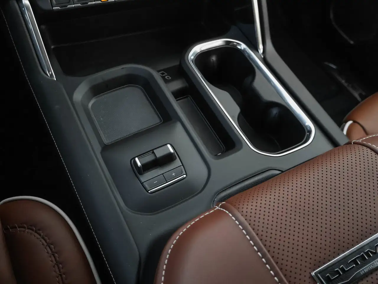 GMC Sierra 2500HD снимка GMC Sierra 2500HD