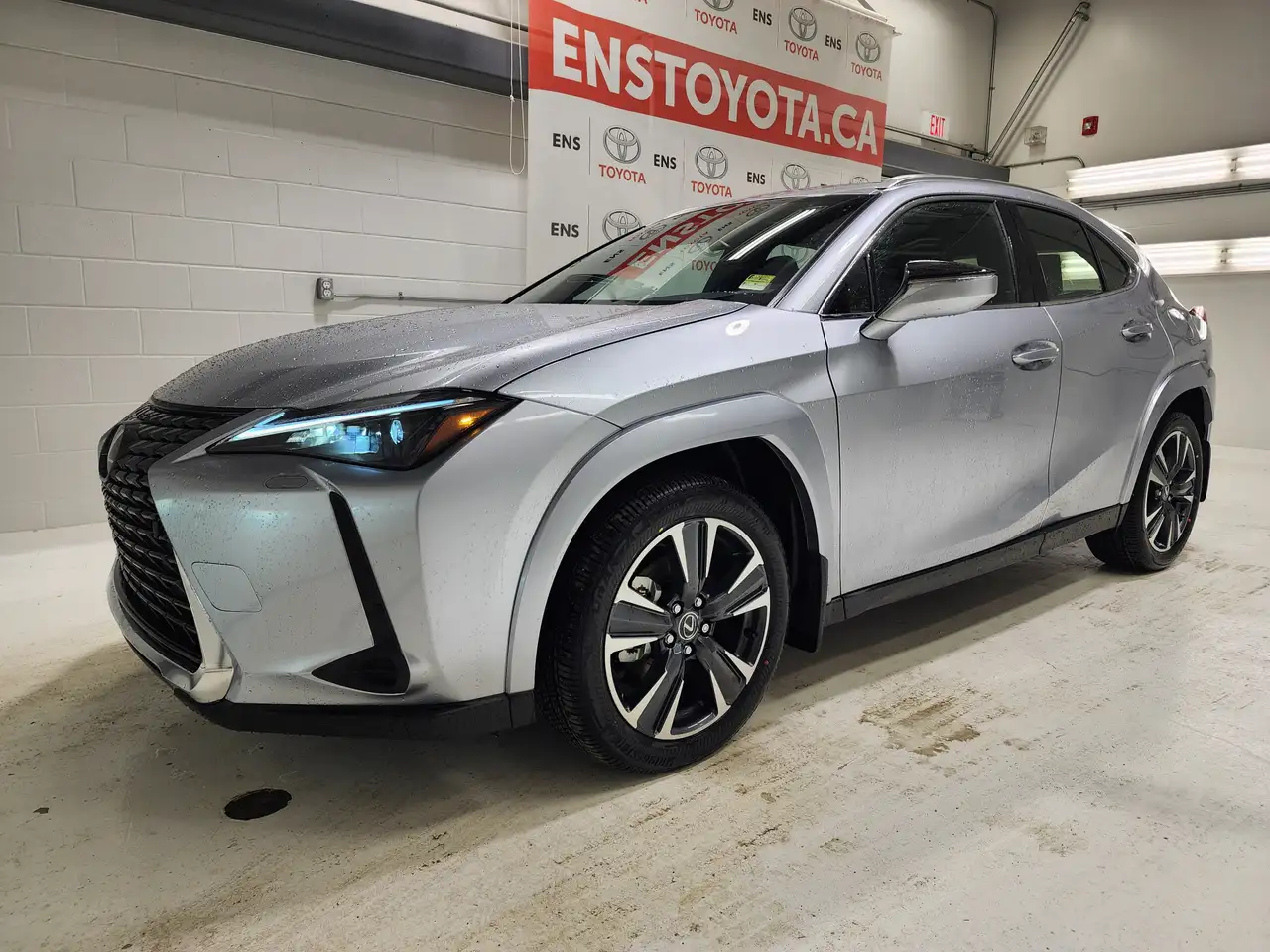 2025 Lexus UX