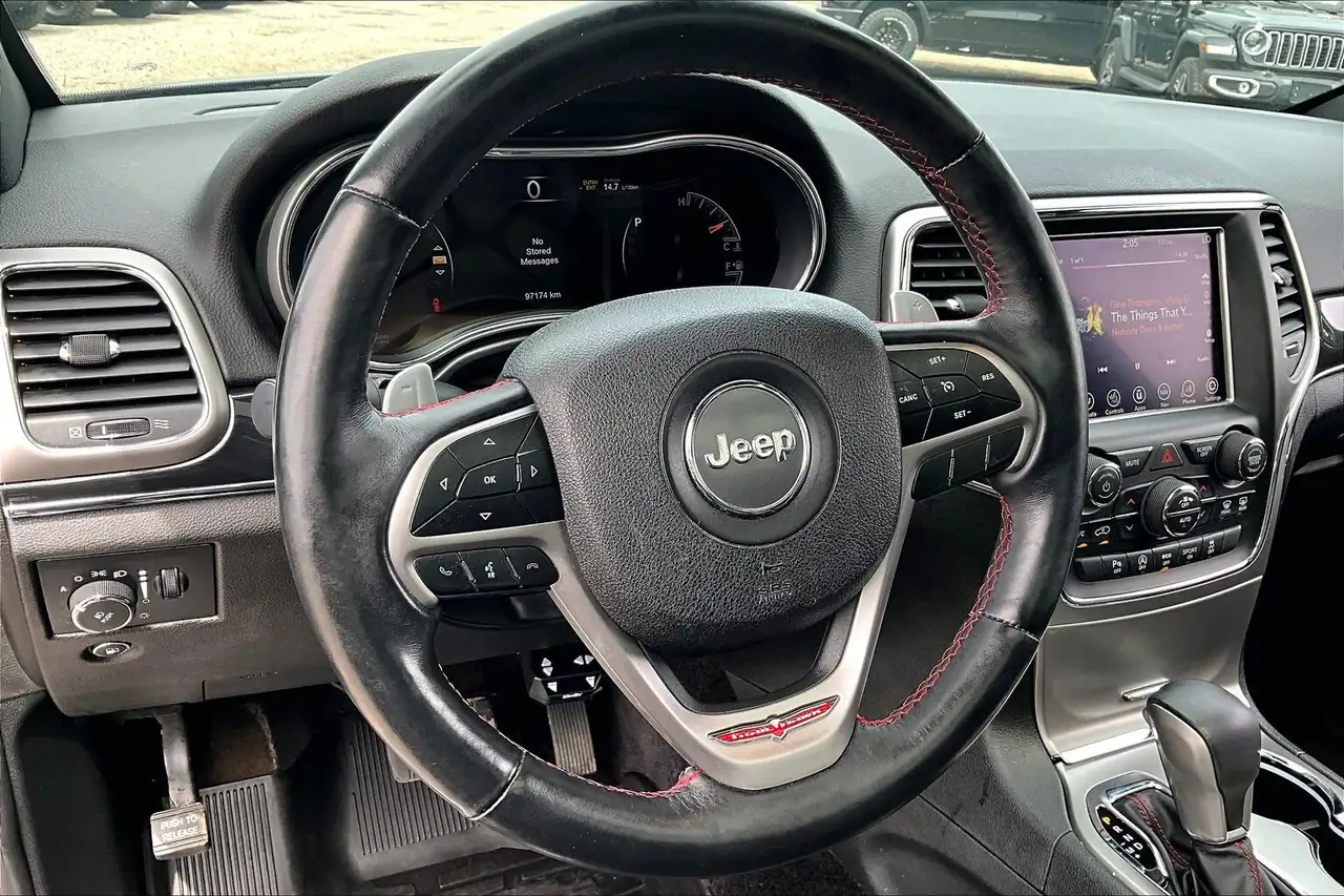 Jeep Grand Cherokee снимка Jeep Grand Cherokee