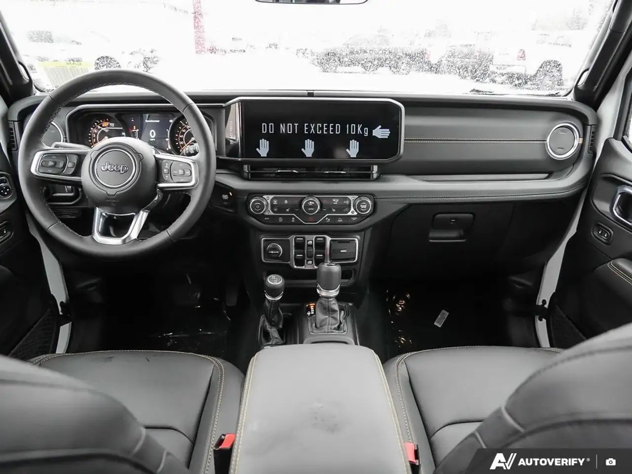 Jeep Wrangler снимка Jeep Wrangler