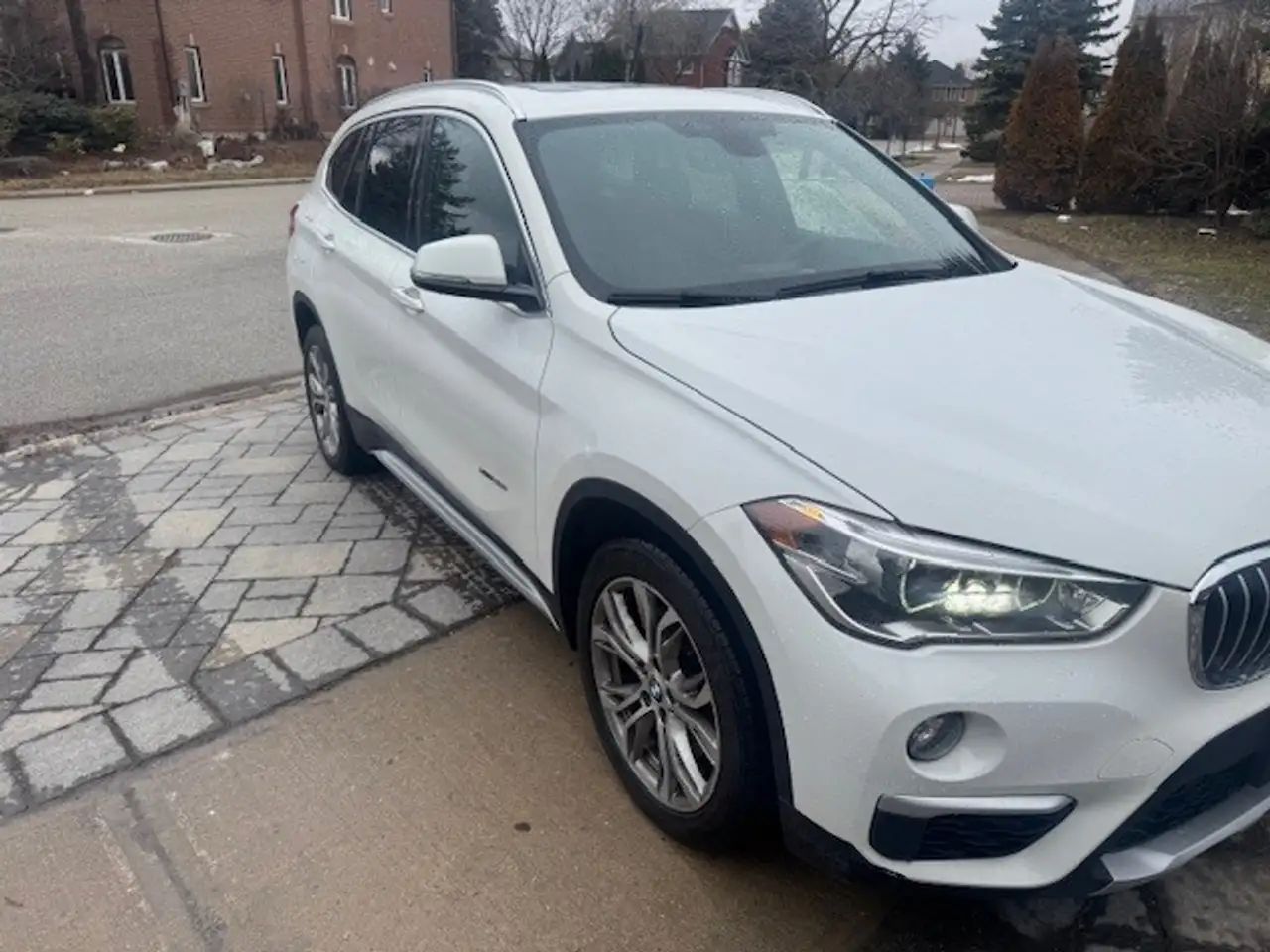 BMW X1 снимка BMW X1
