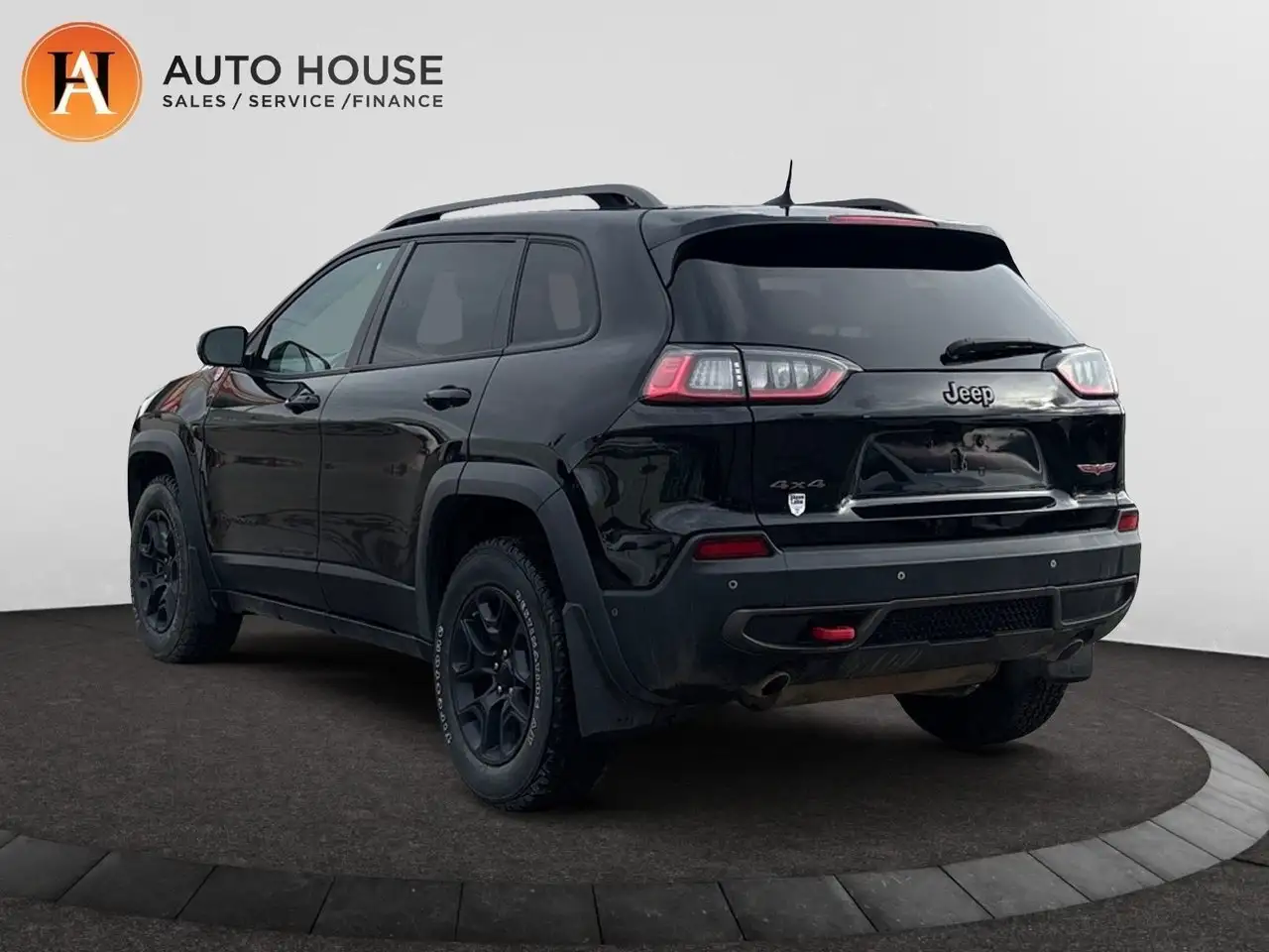 Jeep Cherokee снимка Jeep Cherokee