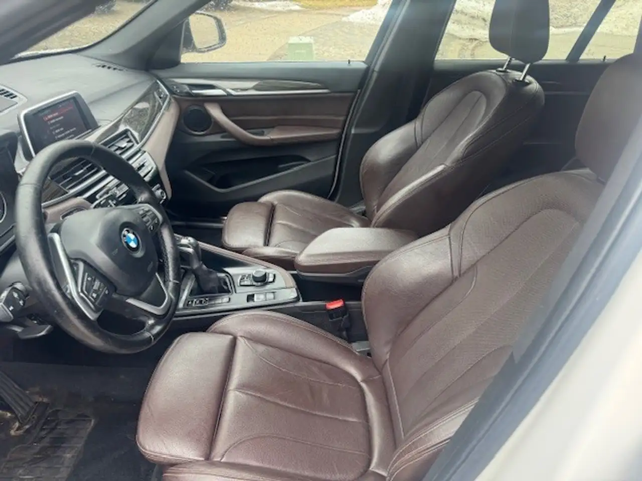 BMW X1 снимка BMW X1