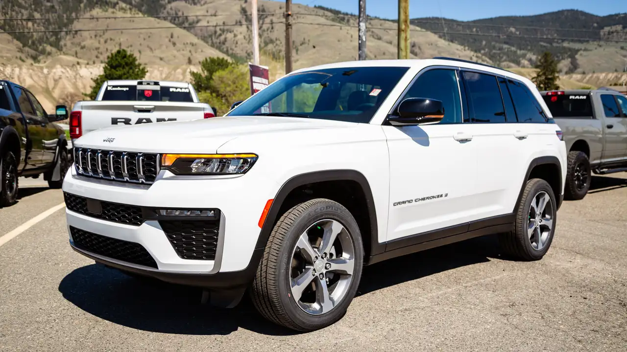 Jeep Grand Cherokee снимка Jeep Grand Cherokee