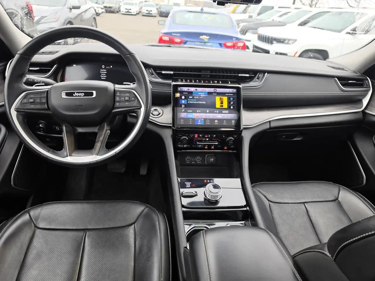 Jeep Grand Cherokee снимка Jeep Grand Cherokee