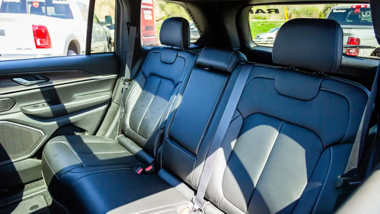 Jeep Grand Cherokee снимка Jeep Grand Cherokee