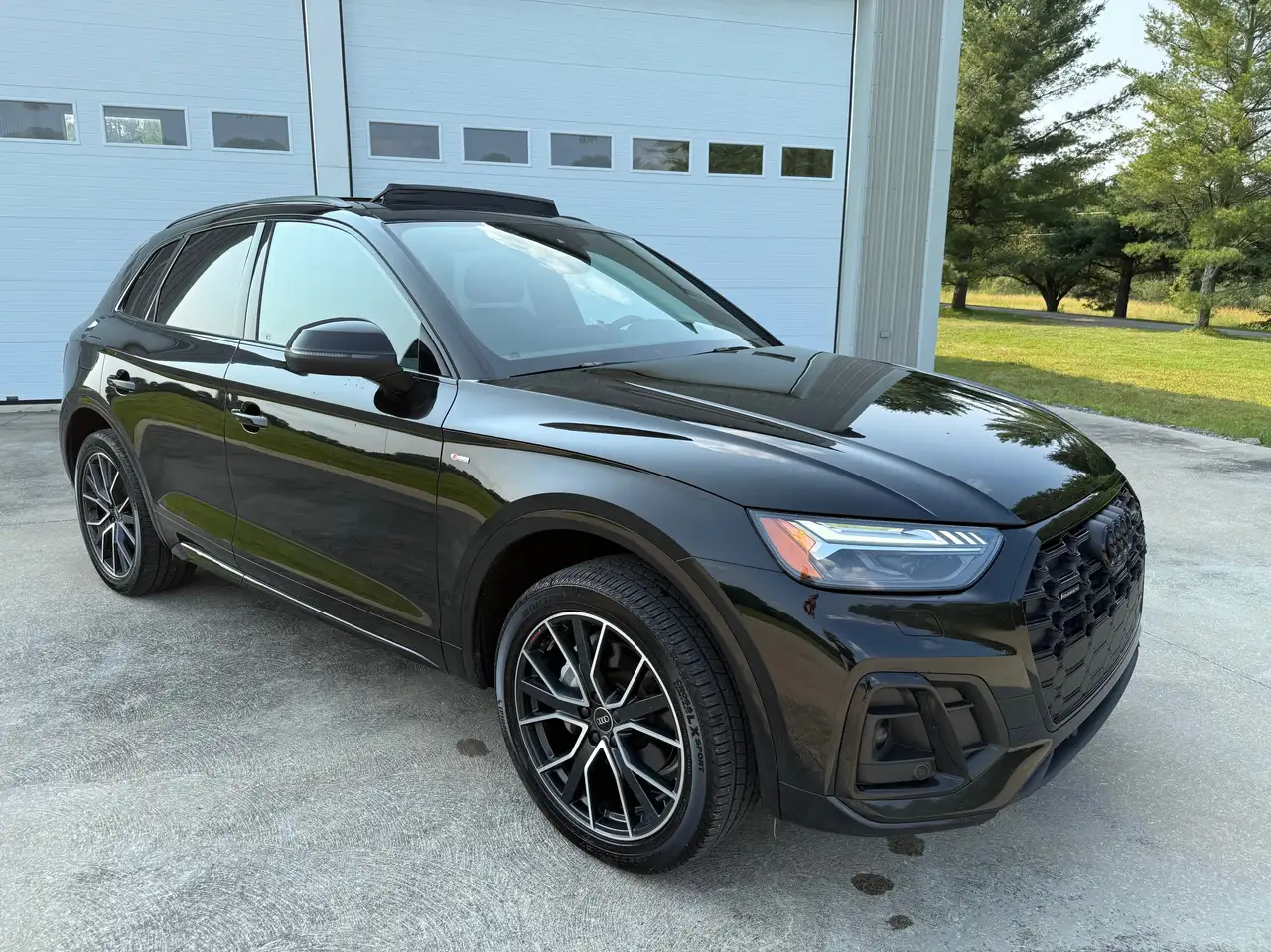 2023 Audi Q5 photo 2023 Audi Q5