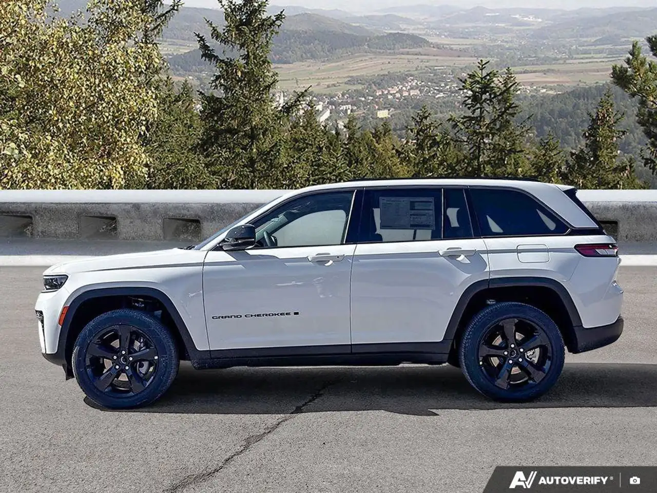 Jeep Grand Cherokee снимка Jeep Grand Cherokee