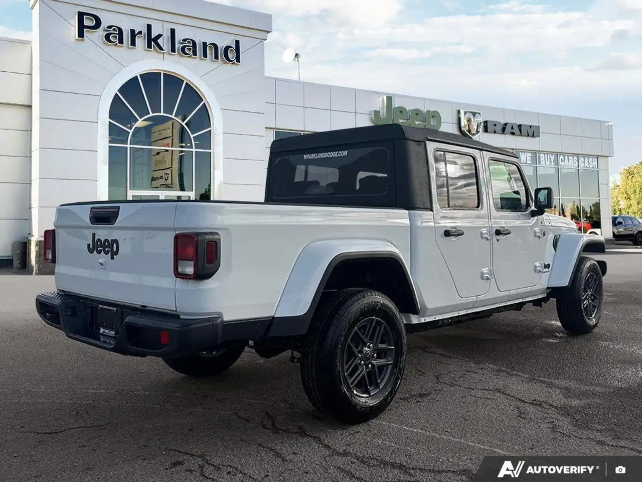 Jeep Gladiator снимка Jeep Gladiator