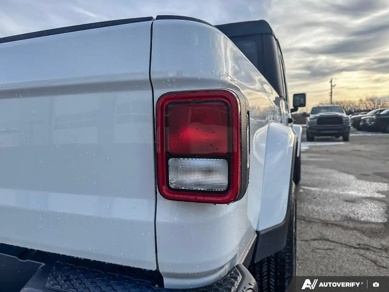 Jeep Gladiator снимка Jeep Gladiator
