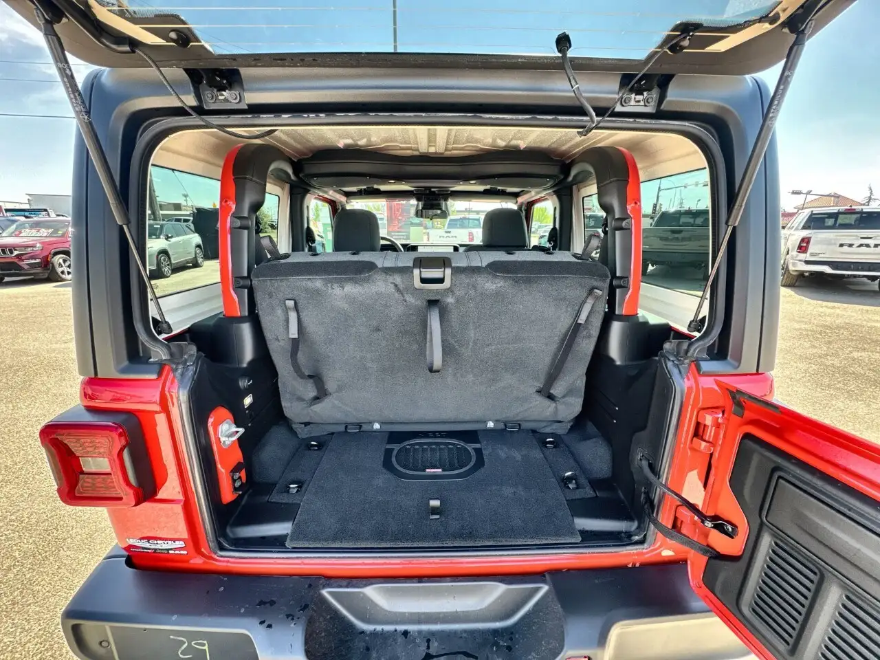 Jeep Wrangler photo Jeep Wrangler