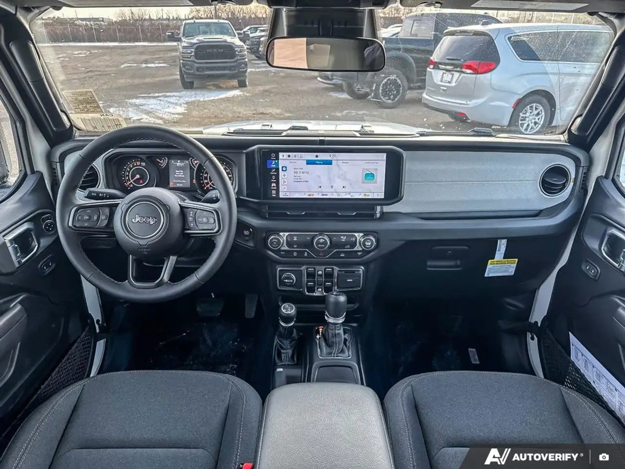 Jeep Gladiator снимка Jeep Gladiator