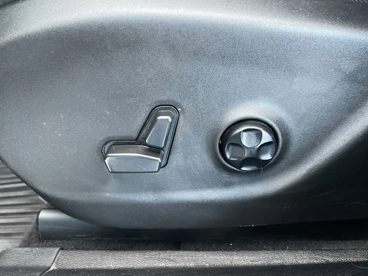 Jeep Cherokee снимка Jeep Cherokee