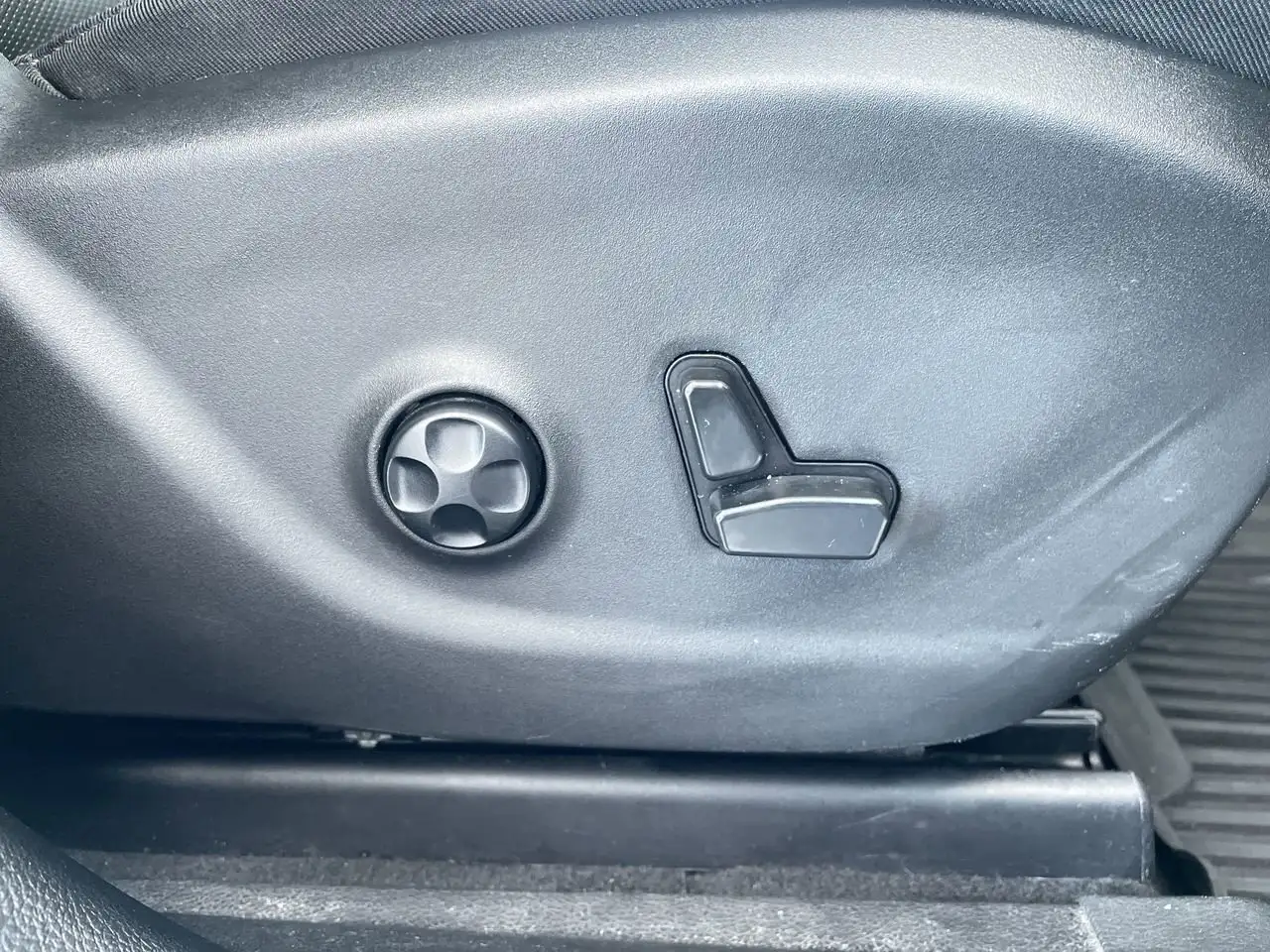 Jeep Cherokee снимка Jeep Cherokee