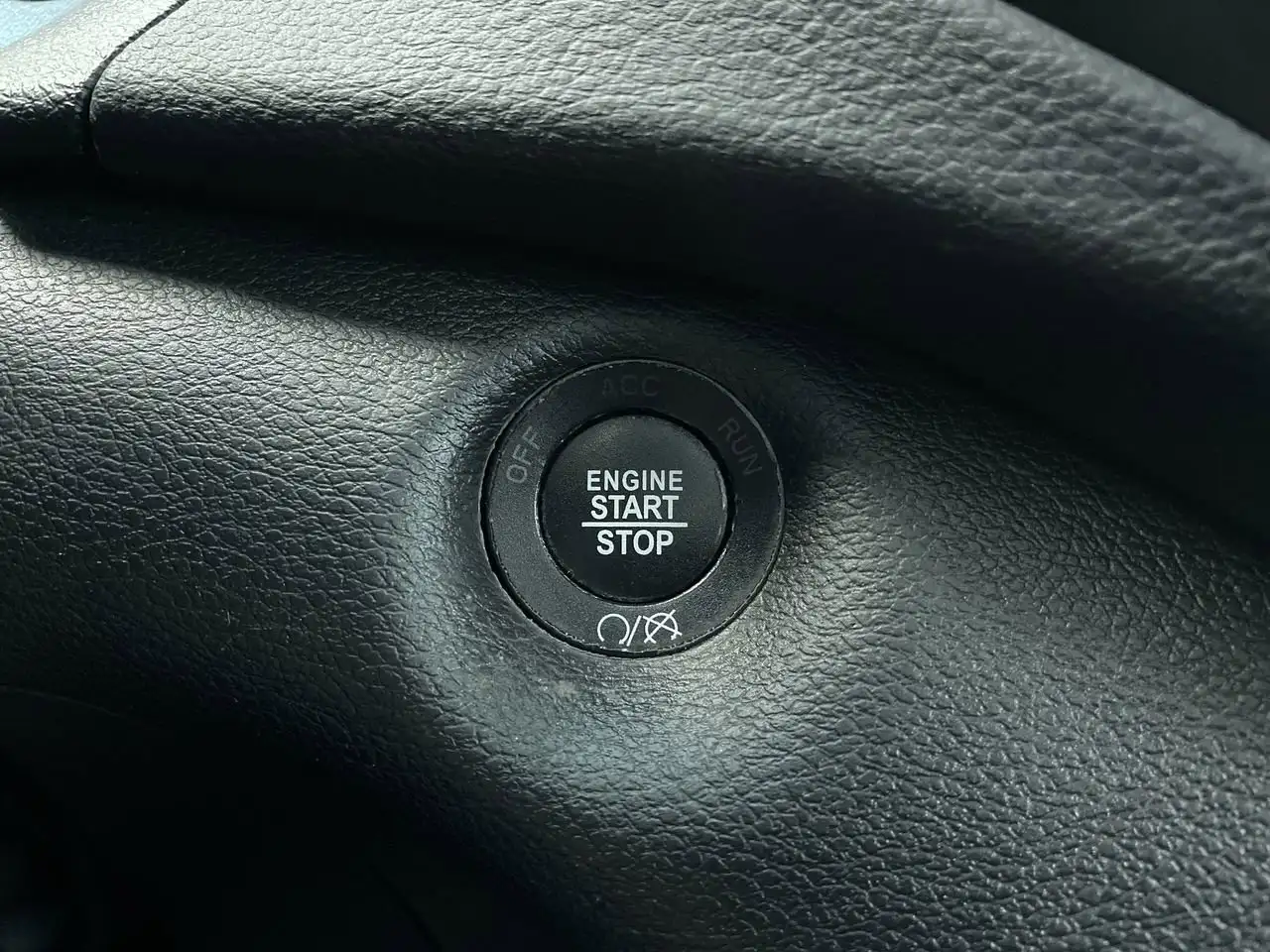 Jeep Cherokee снимка Jeep Cherokee